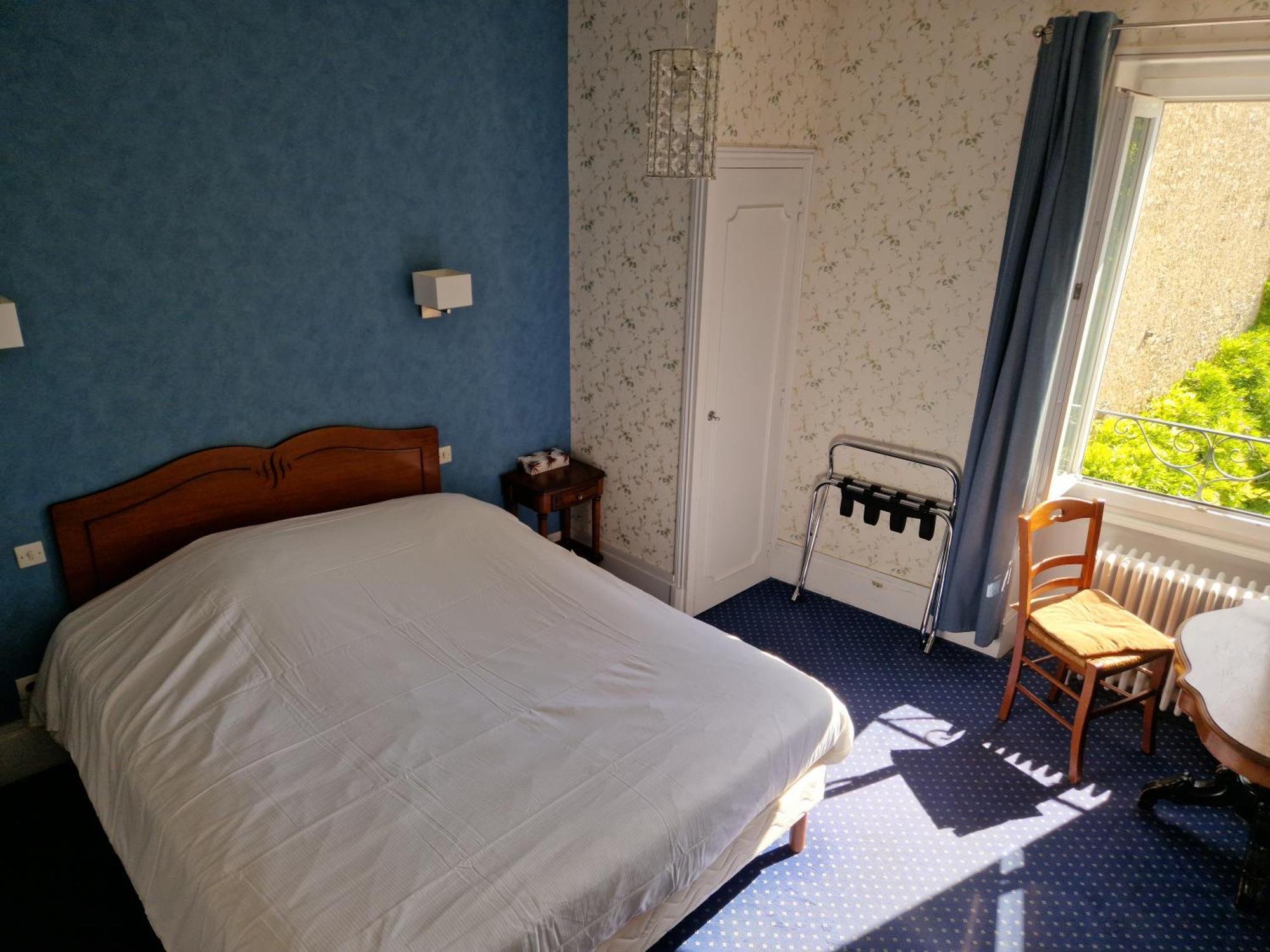 Hotel De La Ferte Chagny  Bagian luar foto