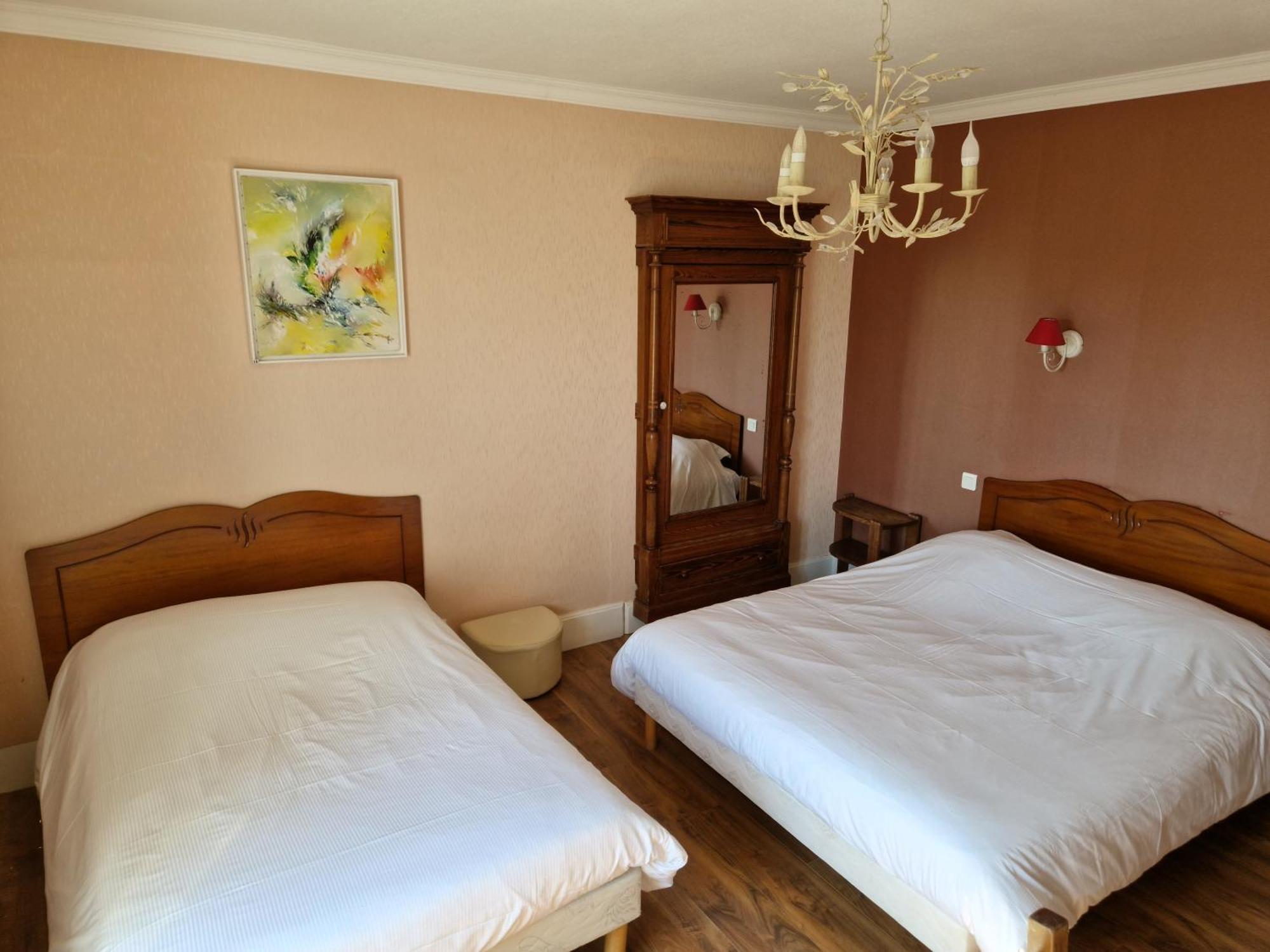 Hotel De La Ferte Chagny  Bagian luar foto
