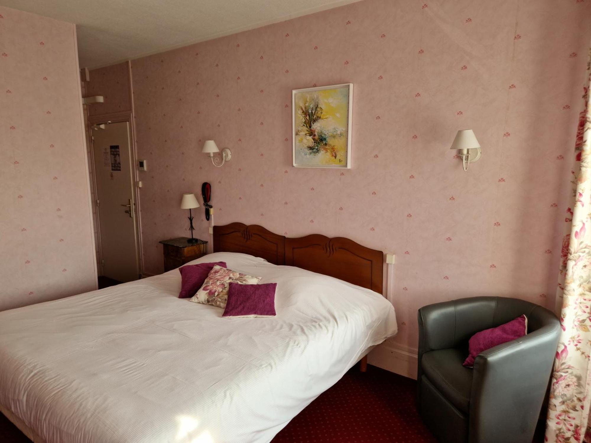 Hotel De La Ferte Chagny  Bagian luar foto